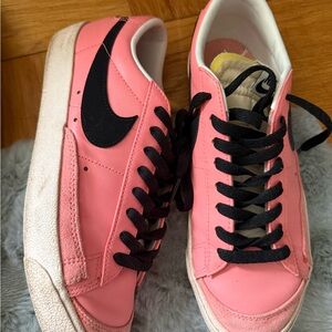 Nike Pink and Black Sneakers Classic Style